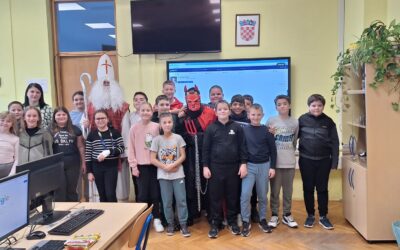 Sveti Nikola i Krampus posjetili OŠ Mirka Pereša